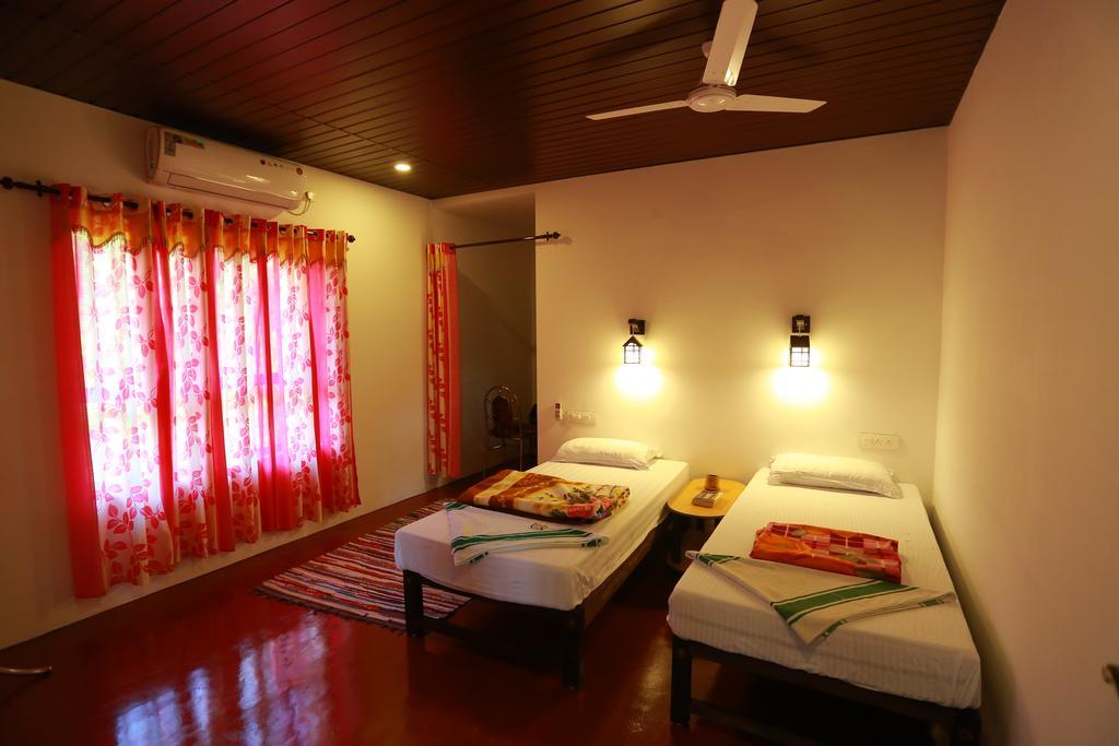 Marari John'S Beach Apartment Mararikulam Exterior foto
